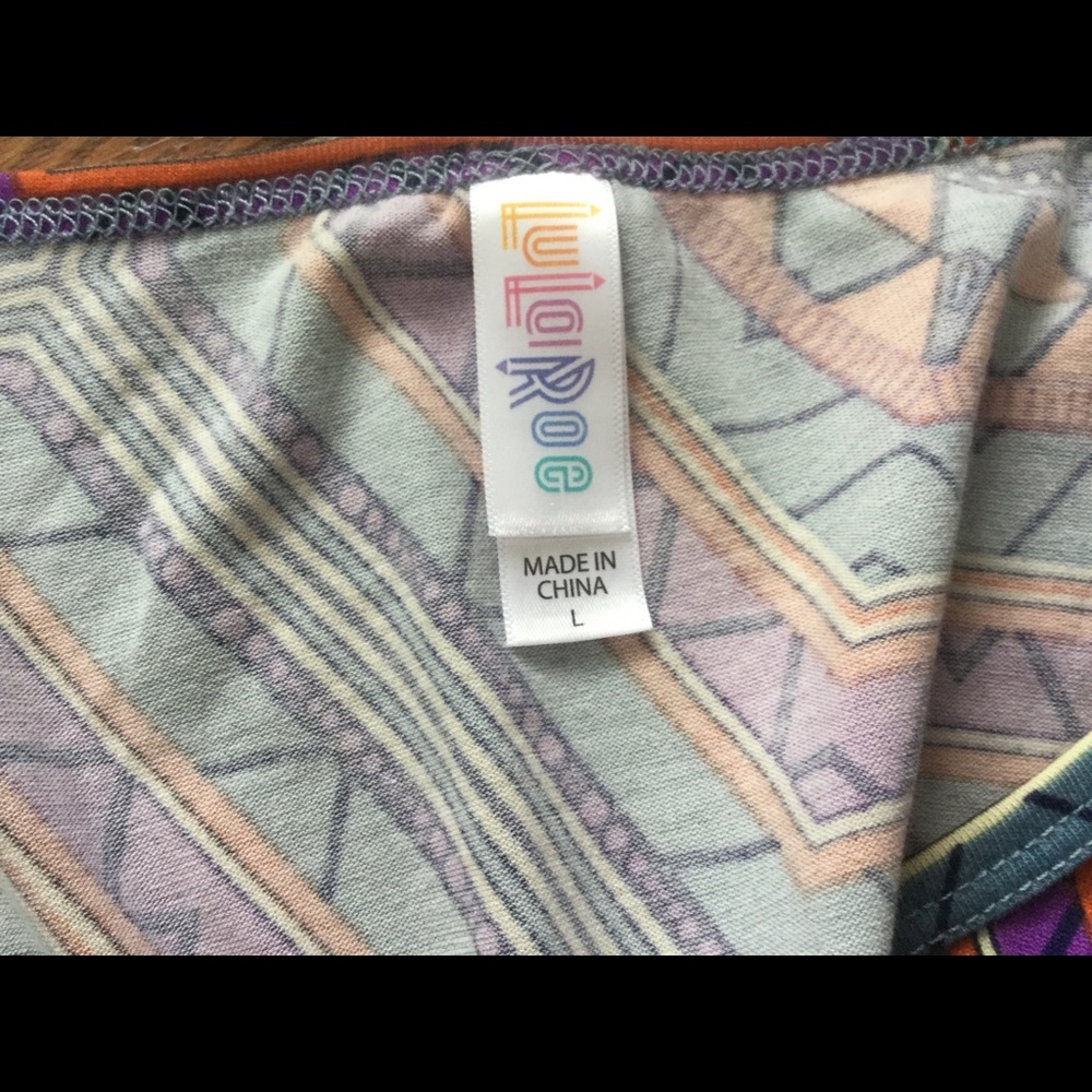 Lularoe Perfect T size L